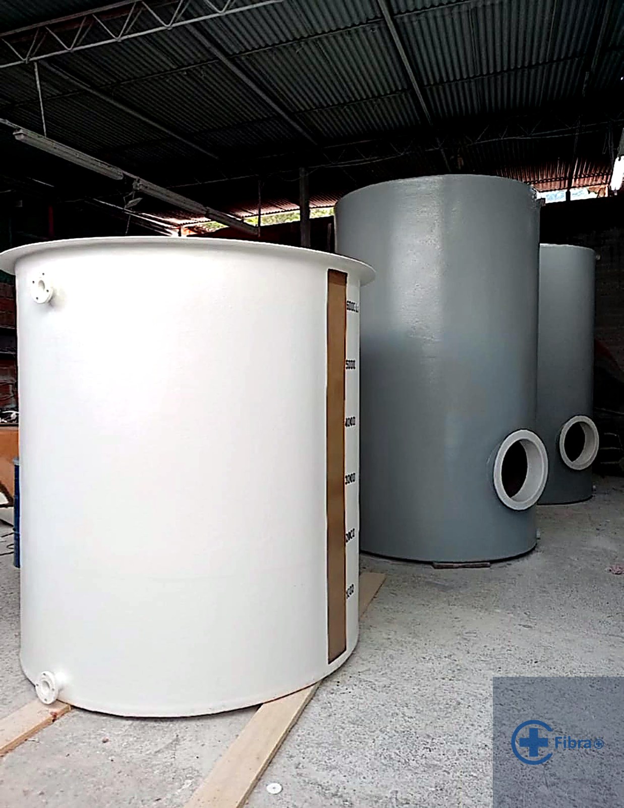 Tanques en Planta de Producción